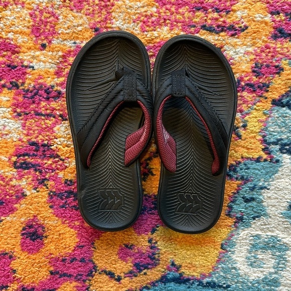all in motion Other - Flip flops